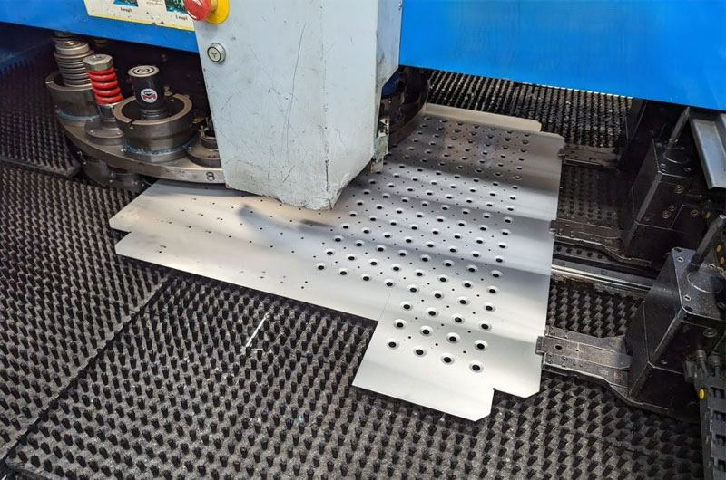 Hole Cutting for Metal Sheets